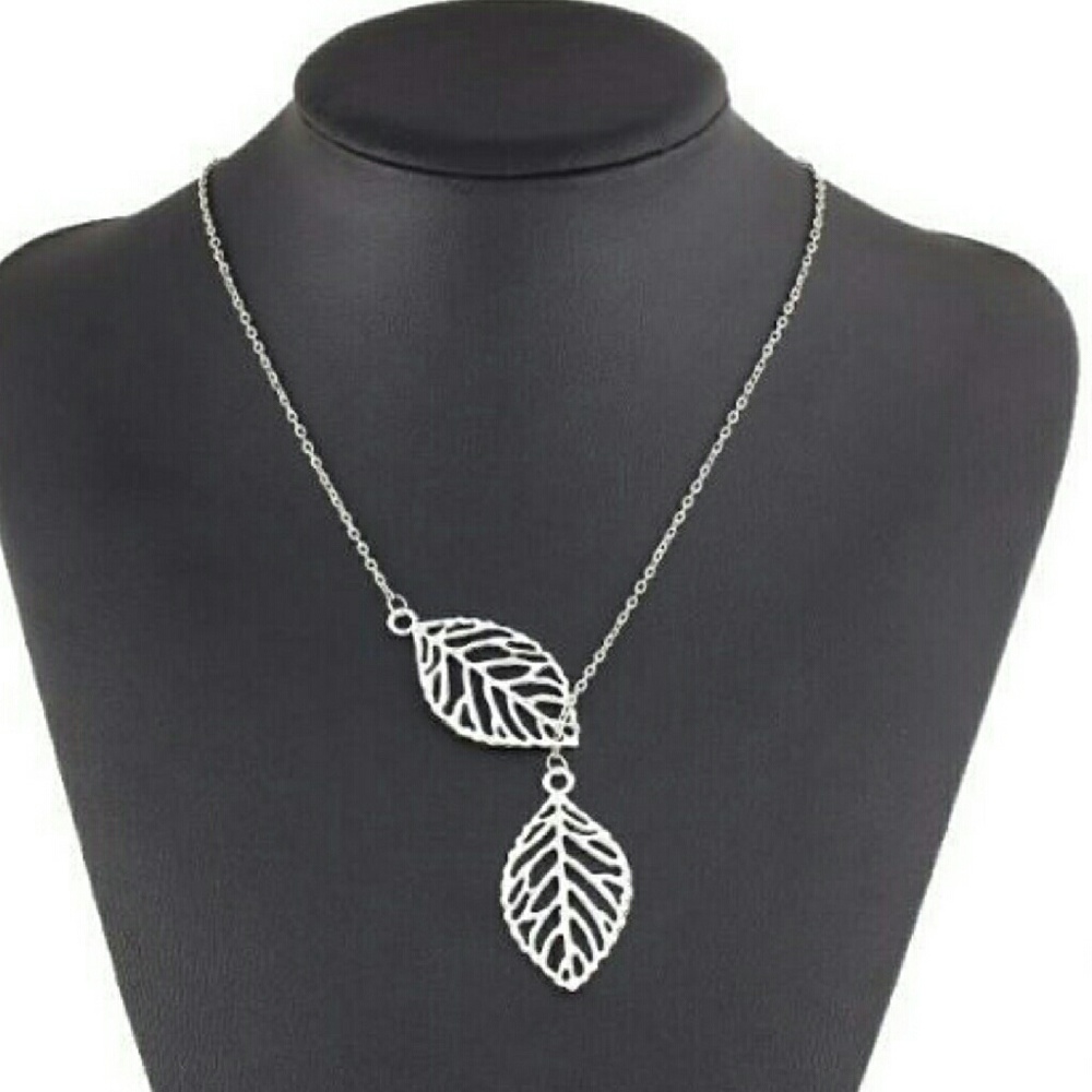 🔥2FOR$15🔥🌼 Leaf Pendant Necklace-Gold/Silver 🌼